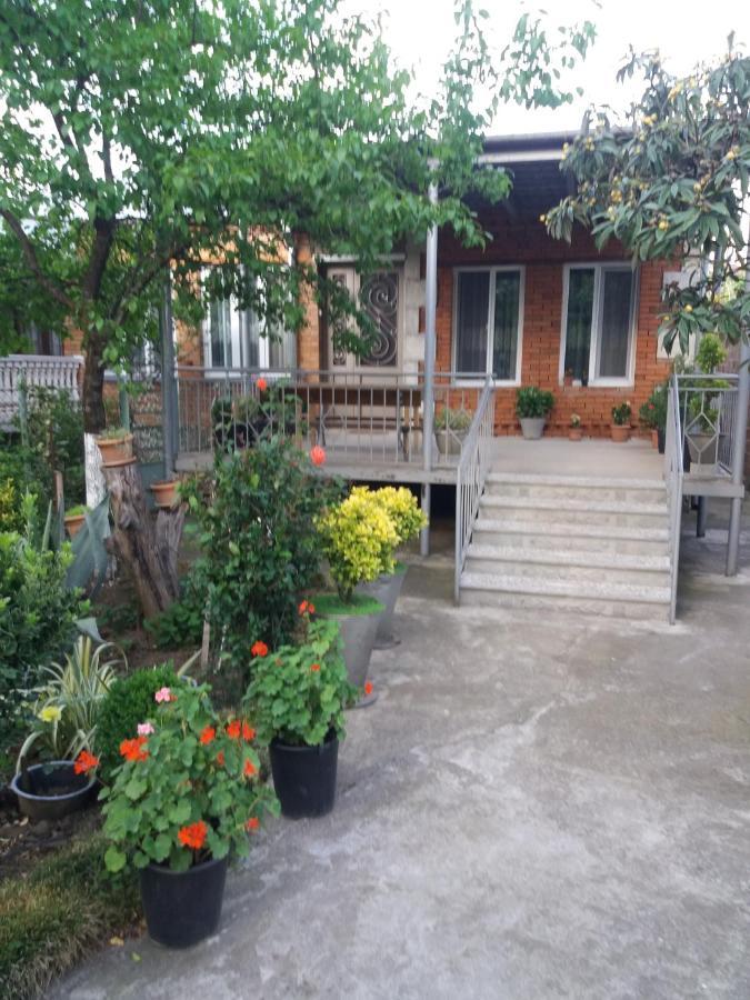 Guest House Darejani Kutaissi Exterior foto